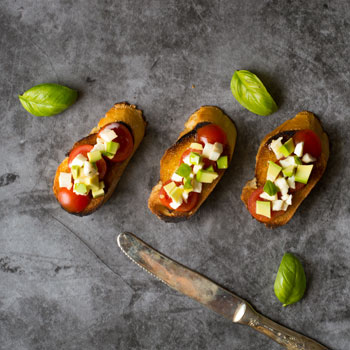 Mexican Salsa with Bread